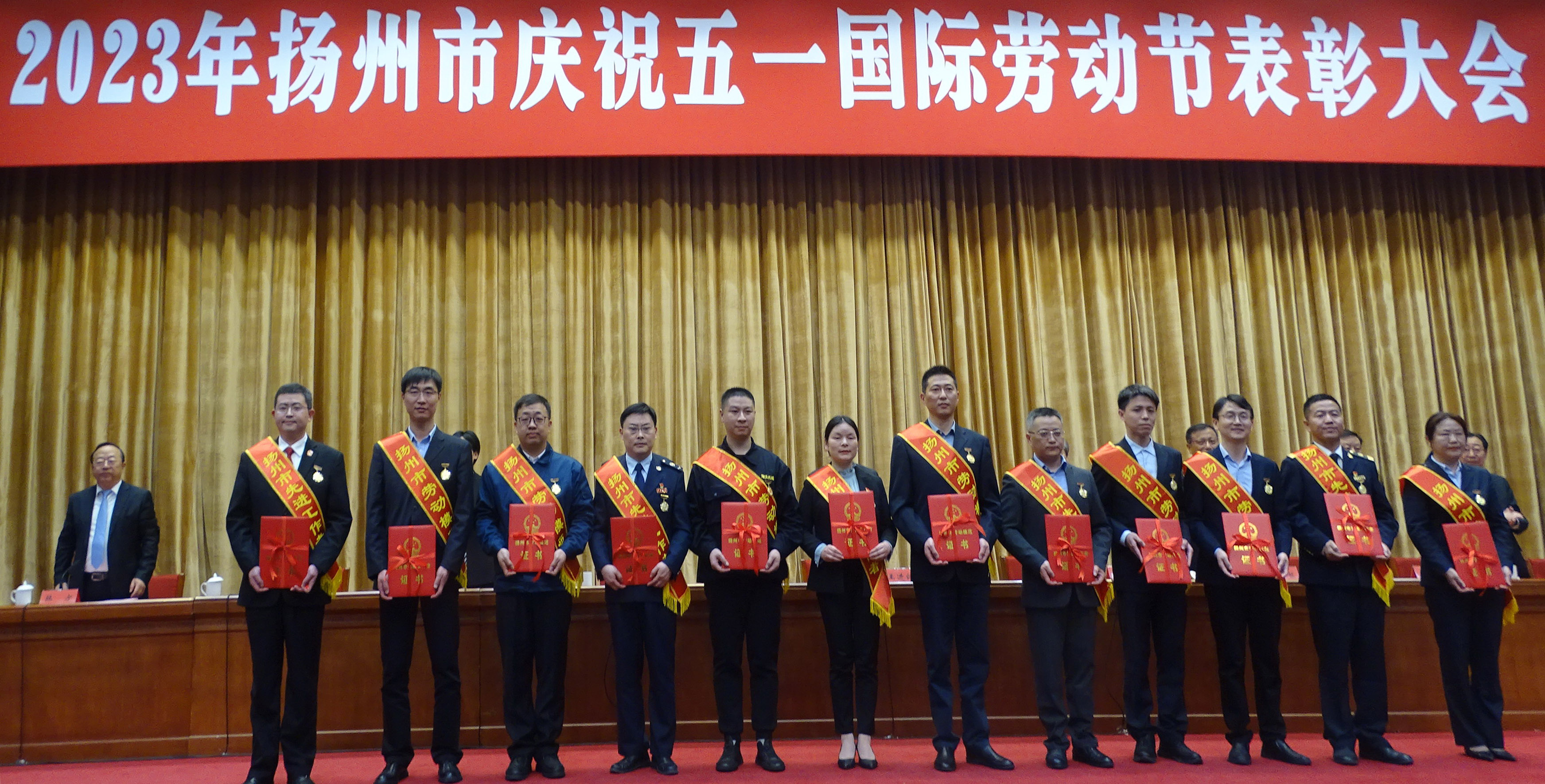 1683165013292896.jpg d41c835b210d48c9ffe73cd1d9d93b9.jpg